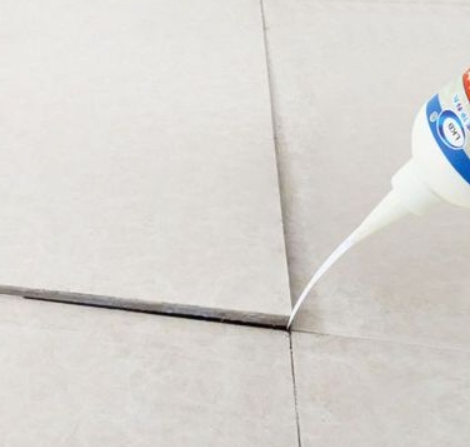 武宣瓷砖空鼓维修公司分享卫生间瓷砖脱落的原因可能有以下几点
